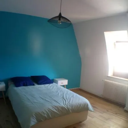 Sous Les Toits-hypercentre-pas De Frais De Menage Apartamento