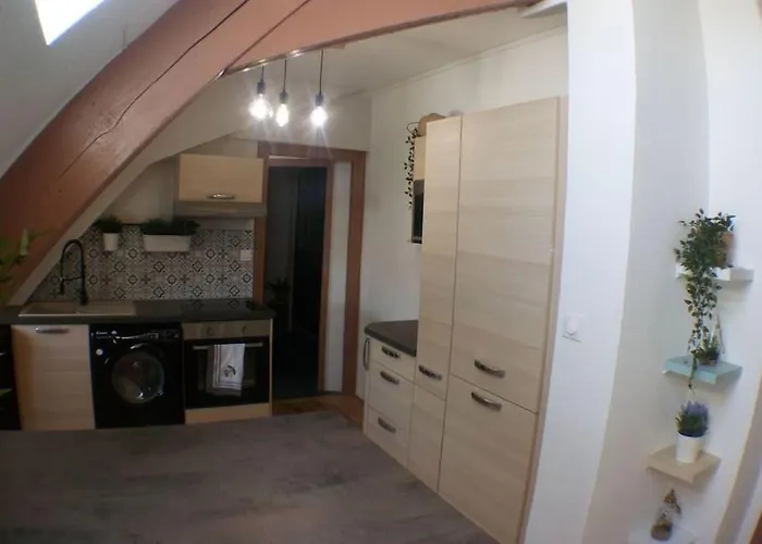 Sous Les Toits-hypercentre-pas De Frais De Menage *